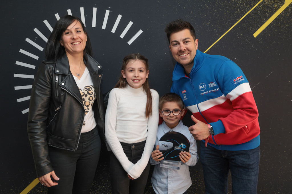 0030527-Fim-Ewc-24H-Motos-2023-Trophee,AD