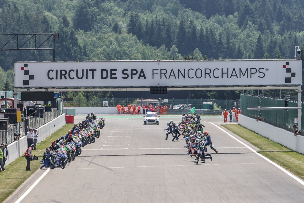 24H SPA EWC Motos 2022 action